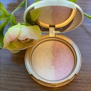 Gently Used Too Faced Candlelight Glow